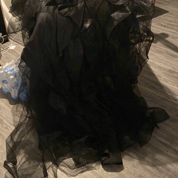 PROM DRESS - Picture 8 of 12